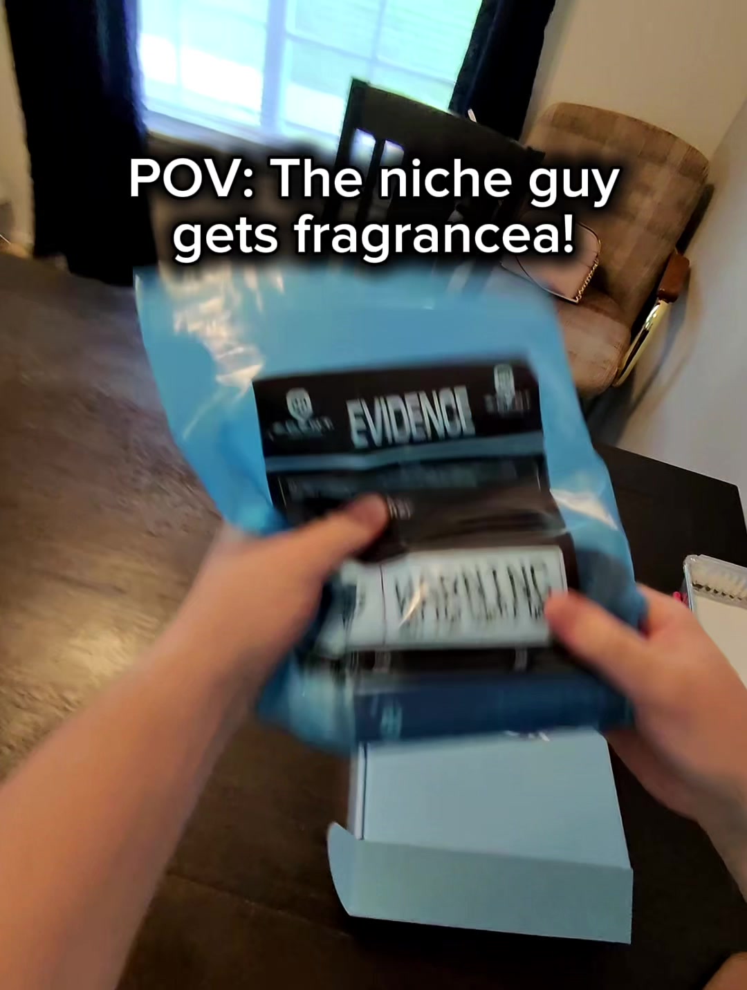 @ComedicScents