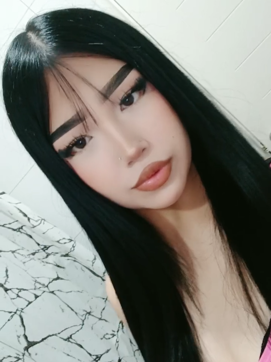 @𝓶𝓲𝓬𝓱𝓮𝓵𝓵 𝓯𝓵𝓸𝓻𝓮𝓼 🗝