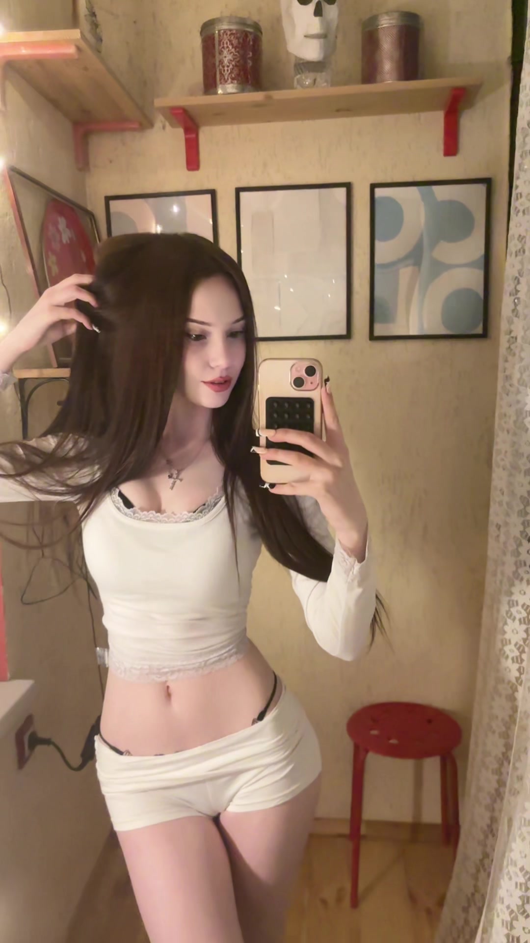 @nikaswiftik