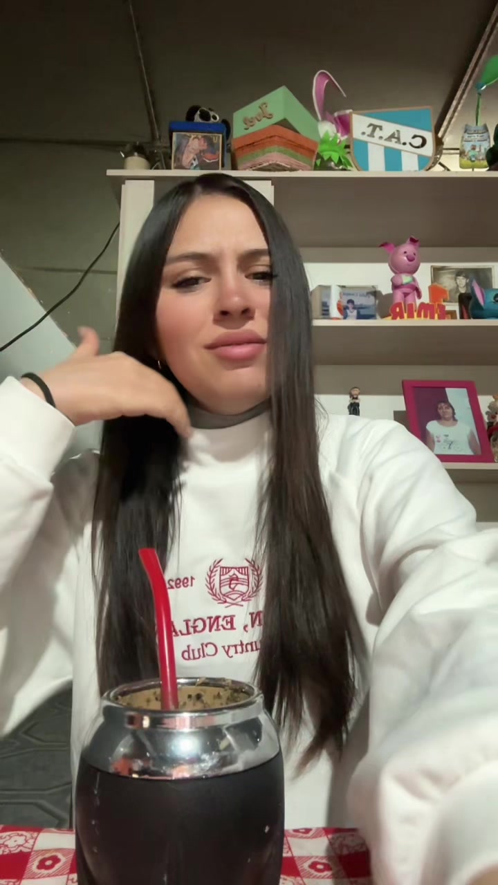@Mili Navarro💋
