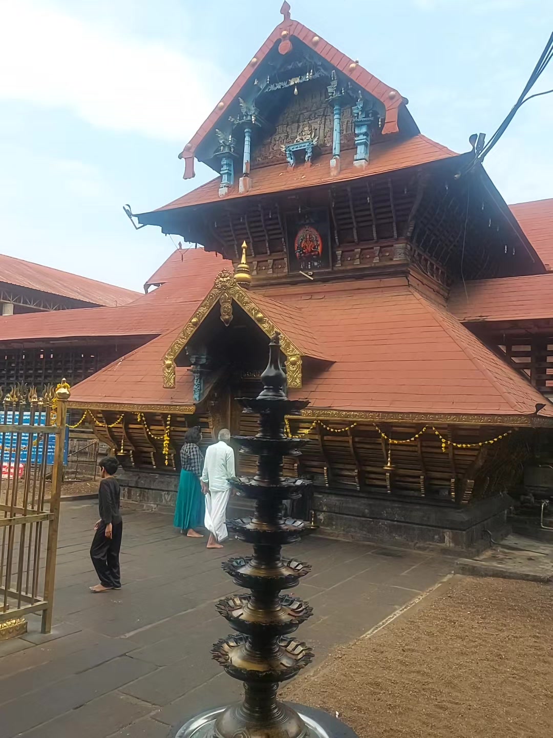 @വിനോദ് pvs panikker സ്നേഹിതൻ