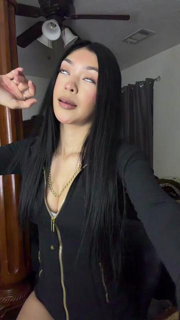 @deelilahhh