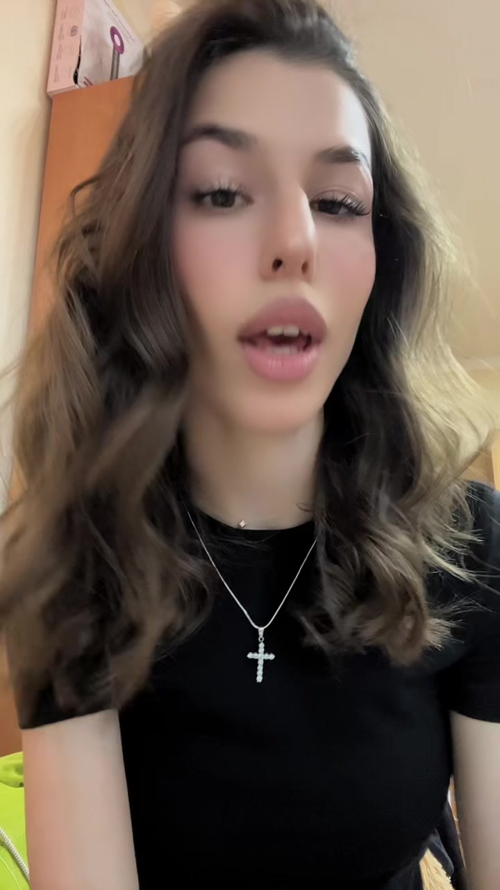 @Anasteiiiiishaa