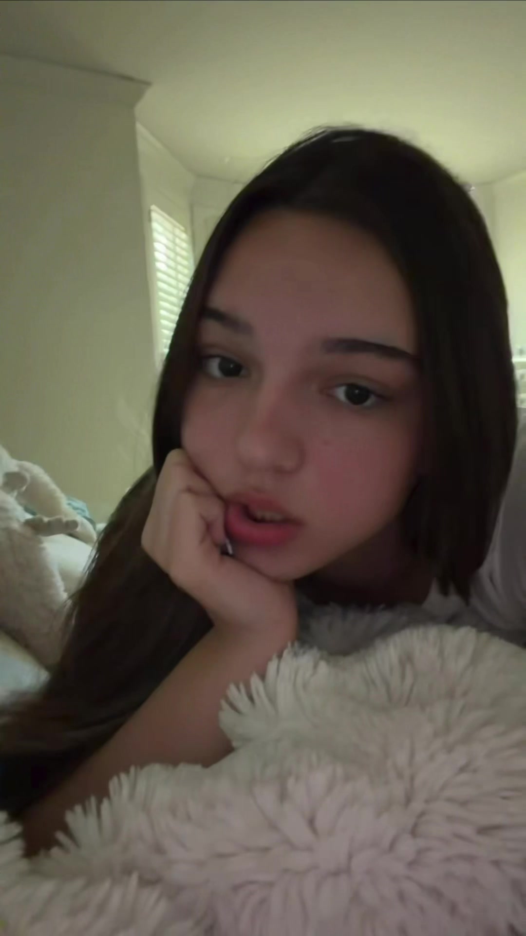 @???