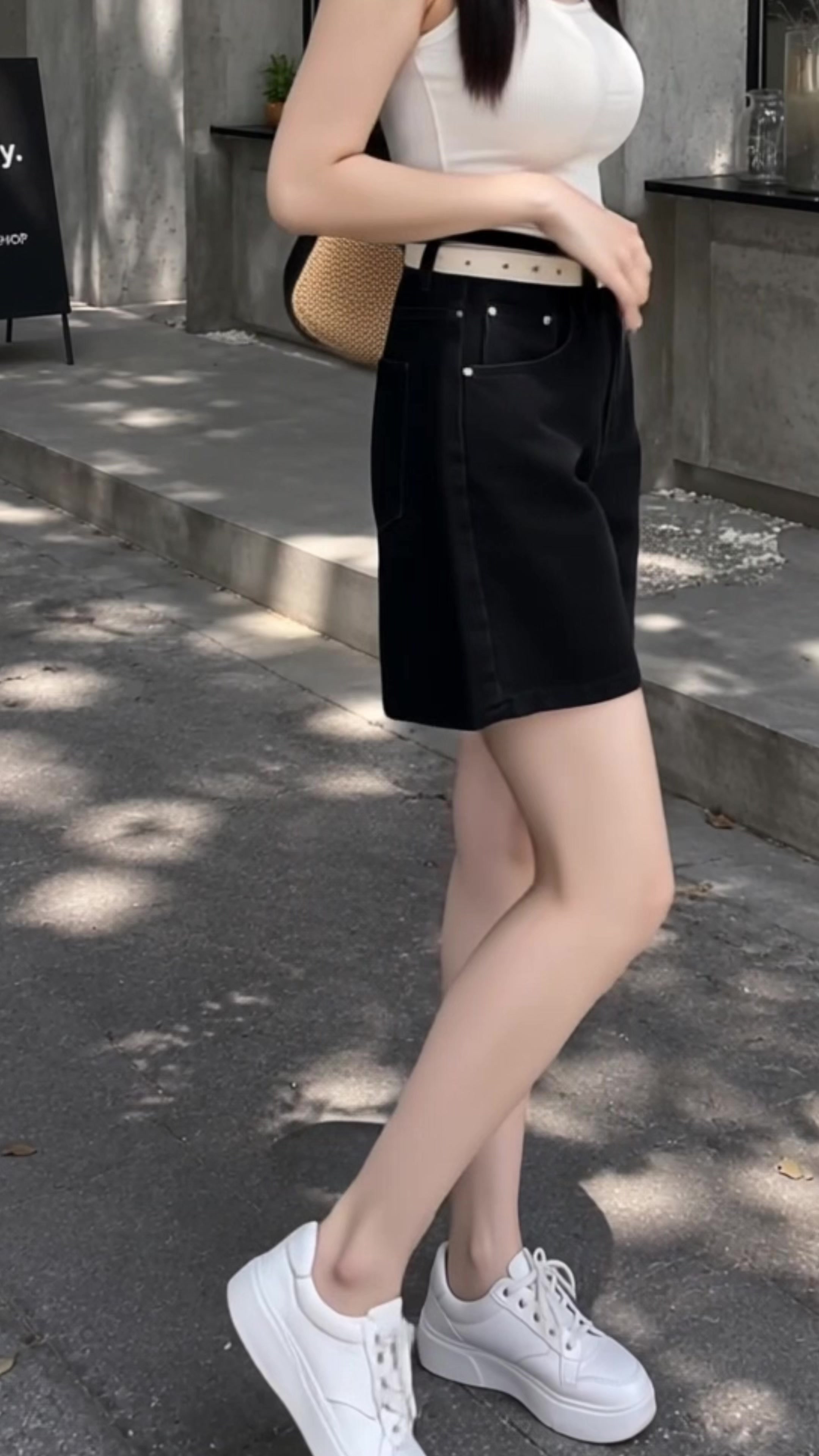 @Linhly