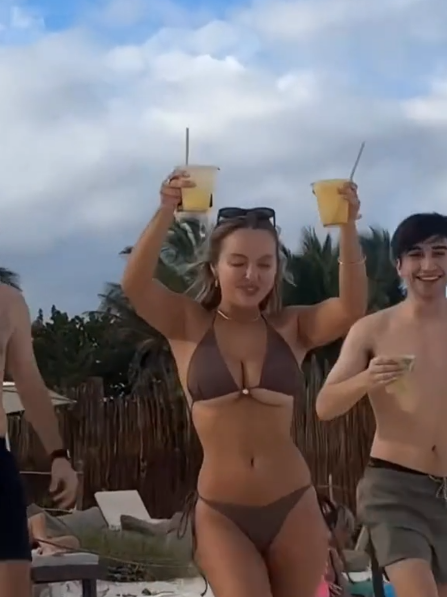 @Luna_Stevens1