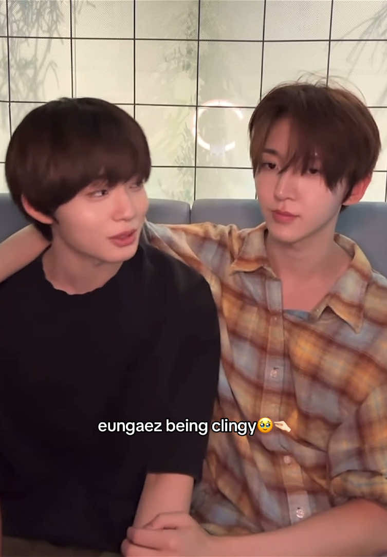@donghwa's noona👀