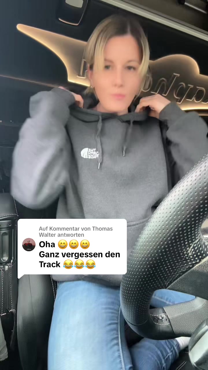 @Raphaela