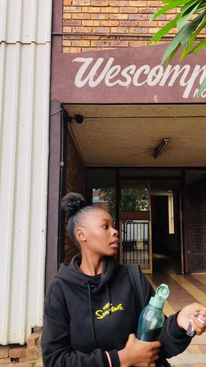 @Tshireletso 😍