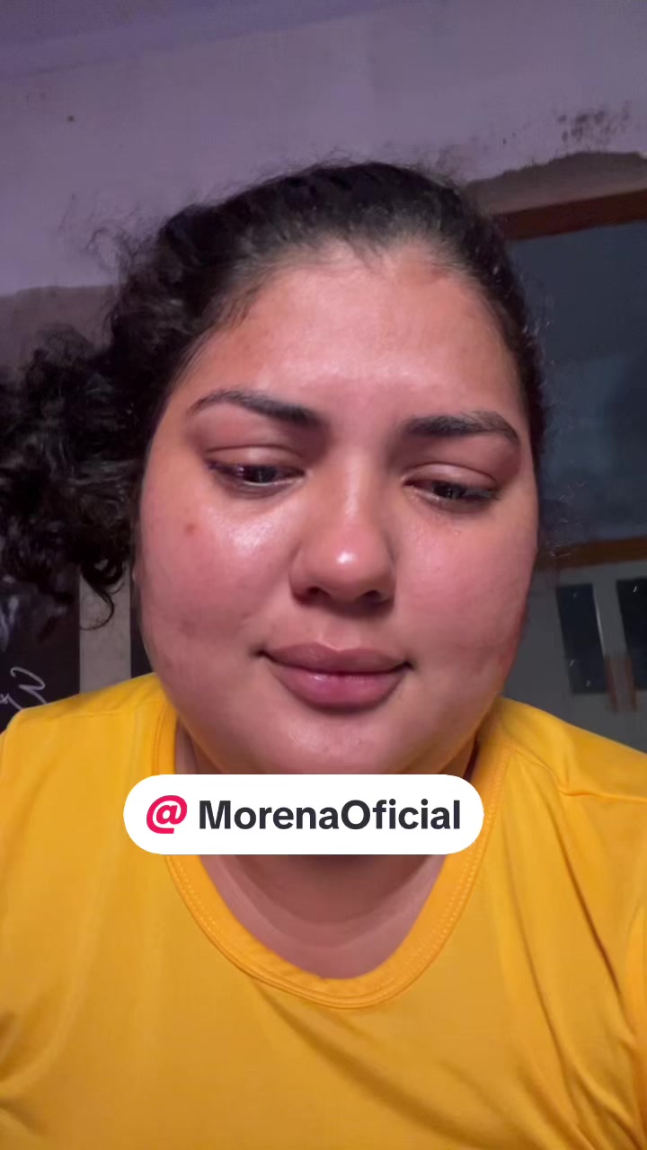 @MORENAOFICIAL
