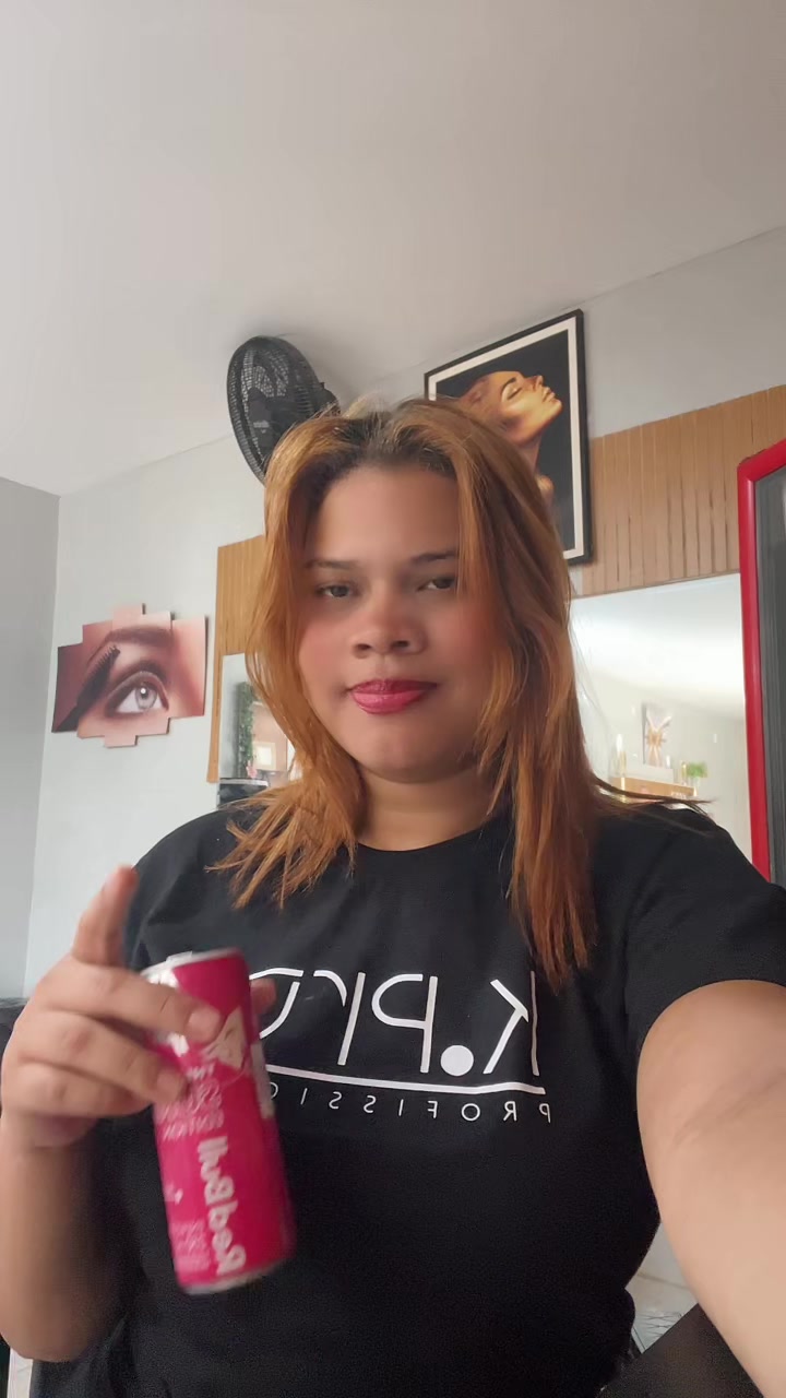 @Mel Oliveira🍯