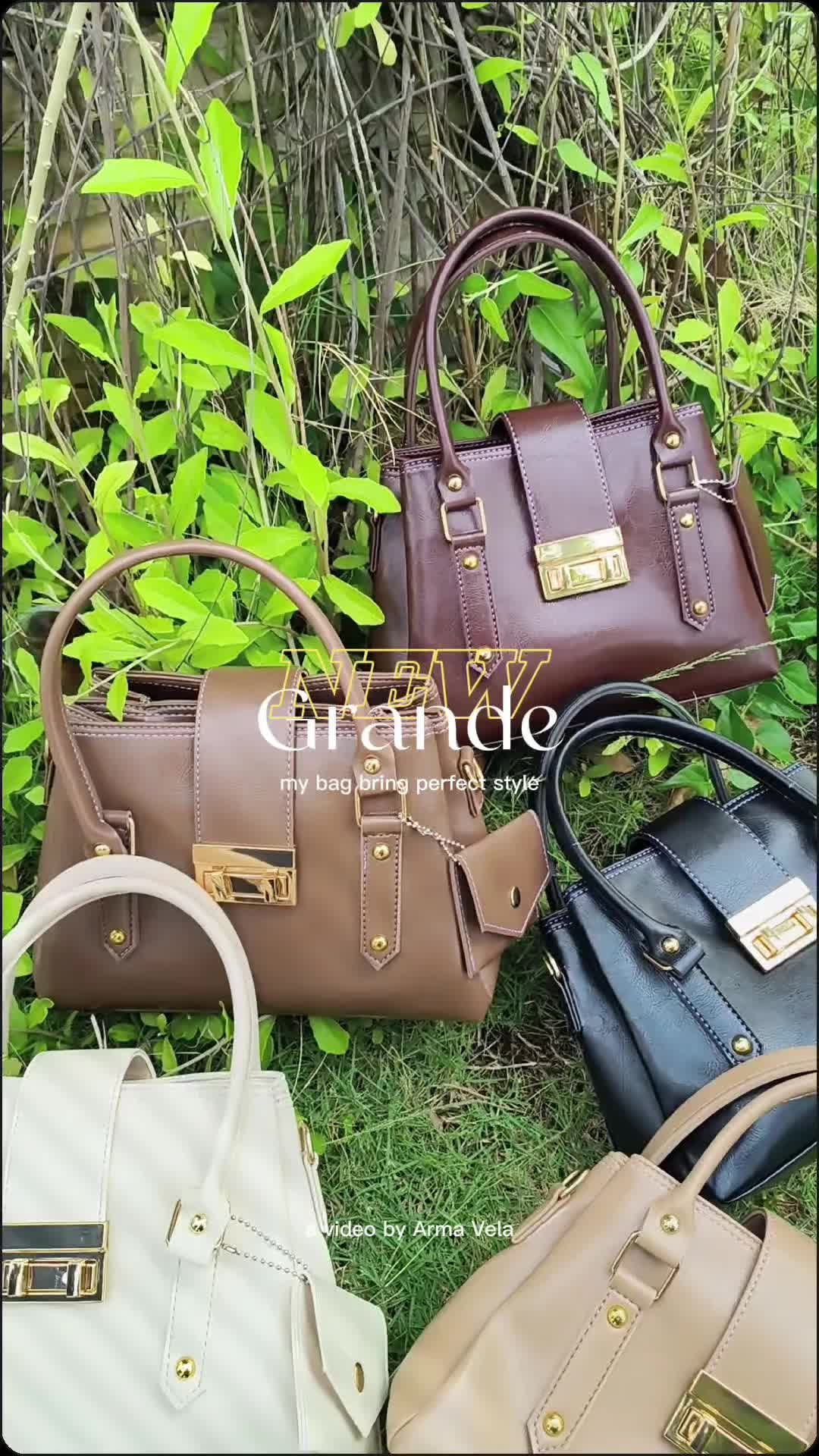 @ArmaVela Bags