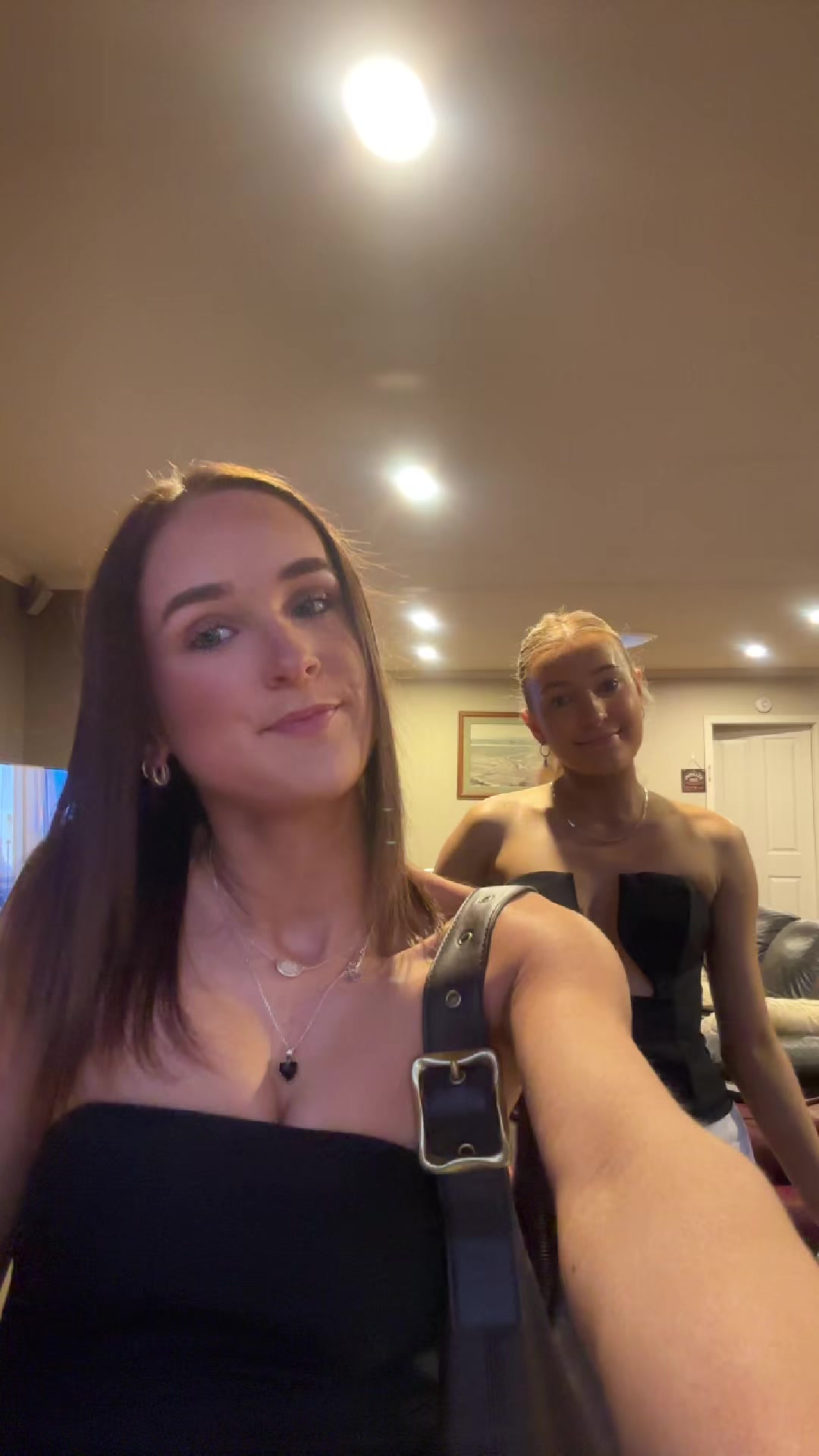 @ellassecret
