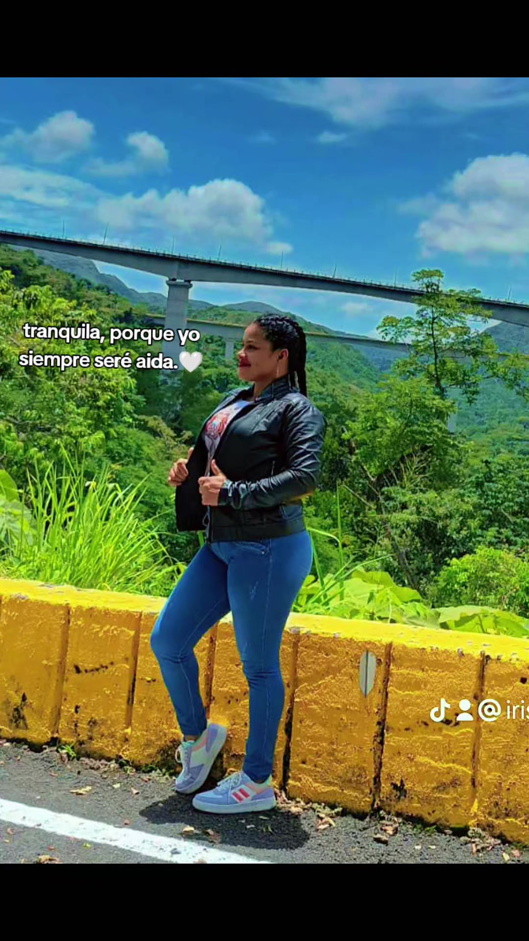 @catrachita_🇭🇳💫