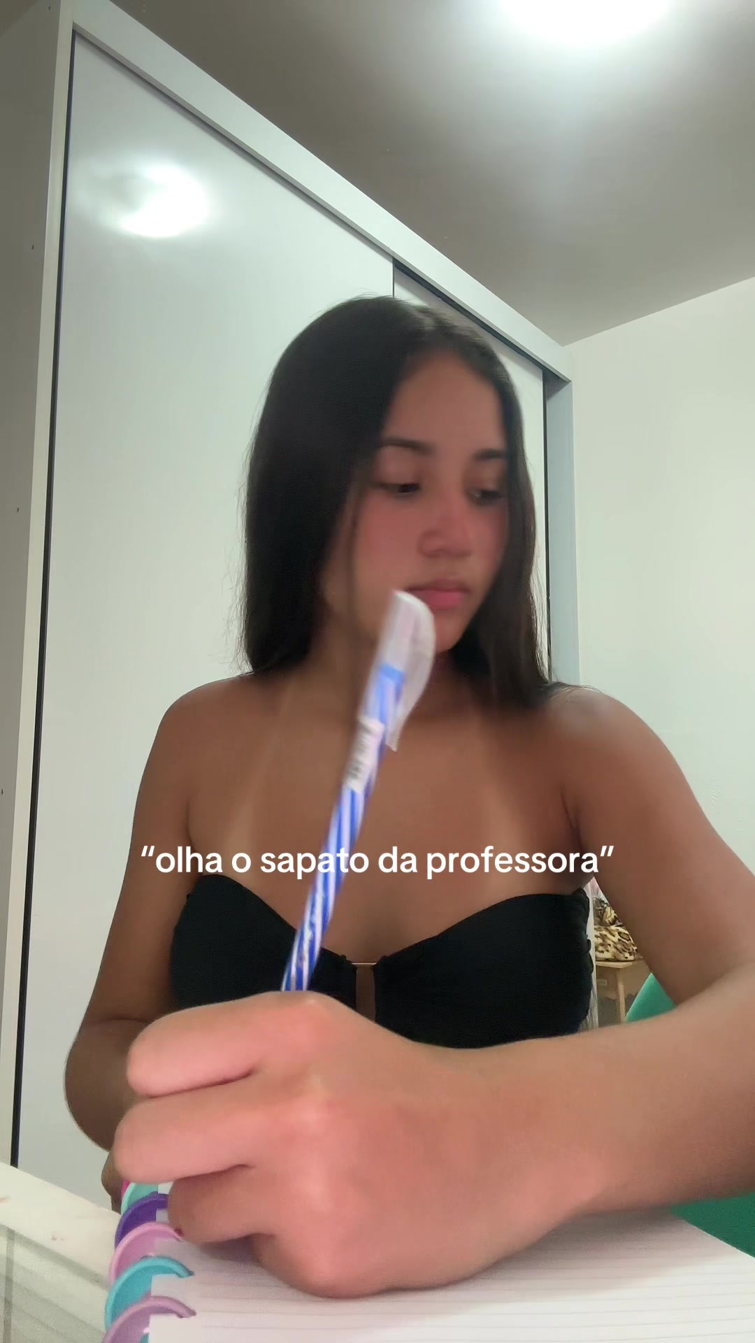 @Júlia secreta🕵️♂️