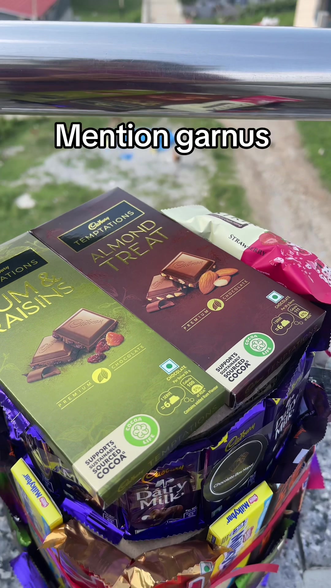 @nepalchocolatebox