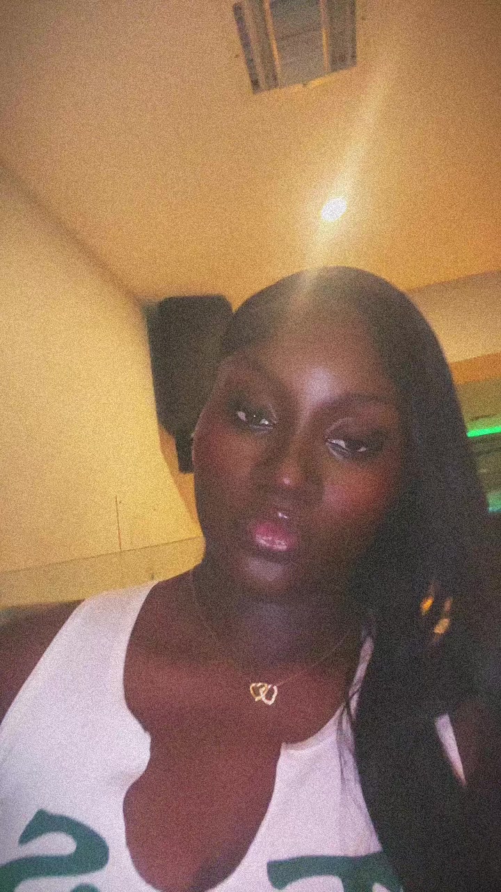 @Shæ💞