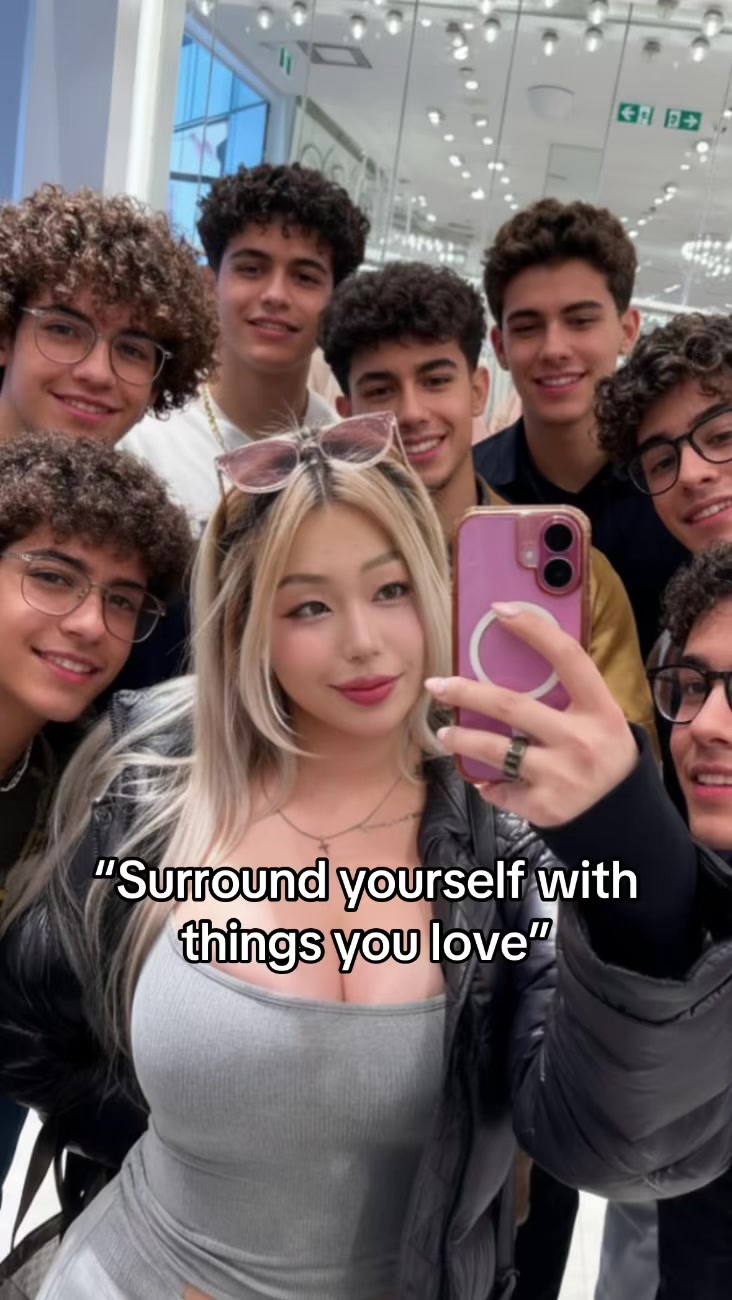 @Carrie 🤠 지민