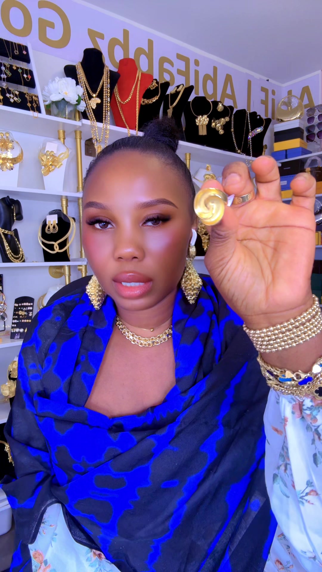 @AbiFabbz jewelry 🇨🇦🇺🇸🇬🇧