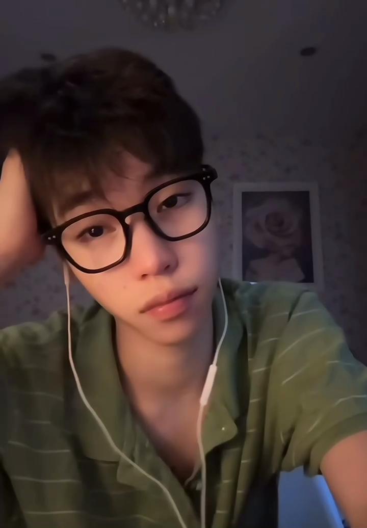 @Plxrxkm.