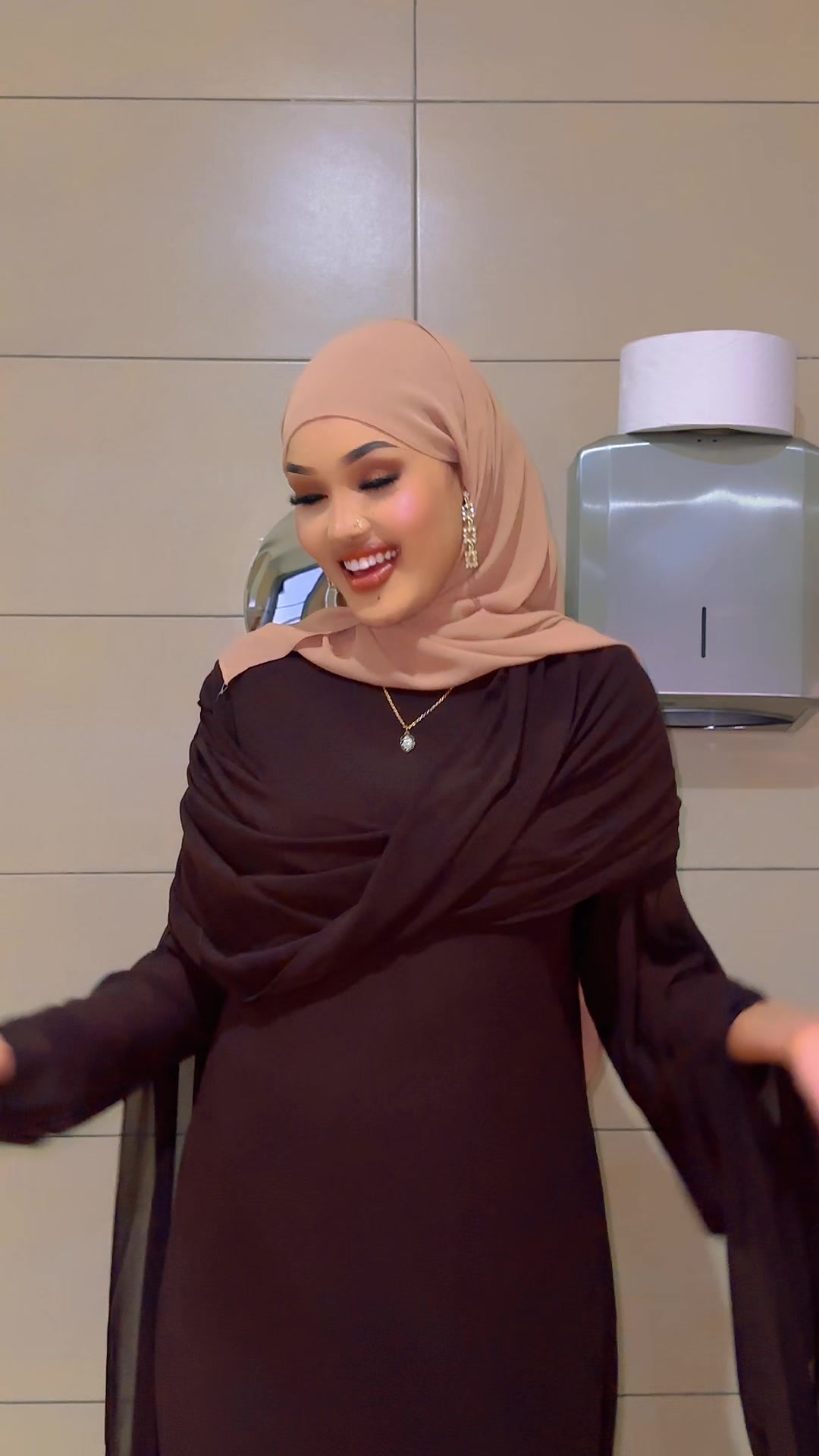 @SAMIA SAYIT👑