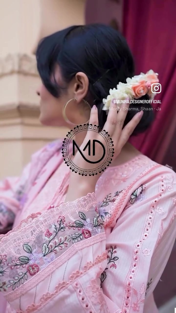 @Fouziadressboutique