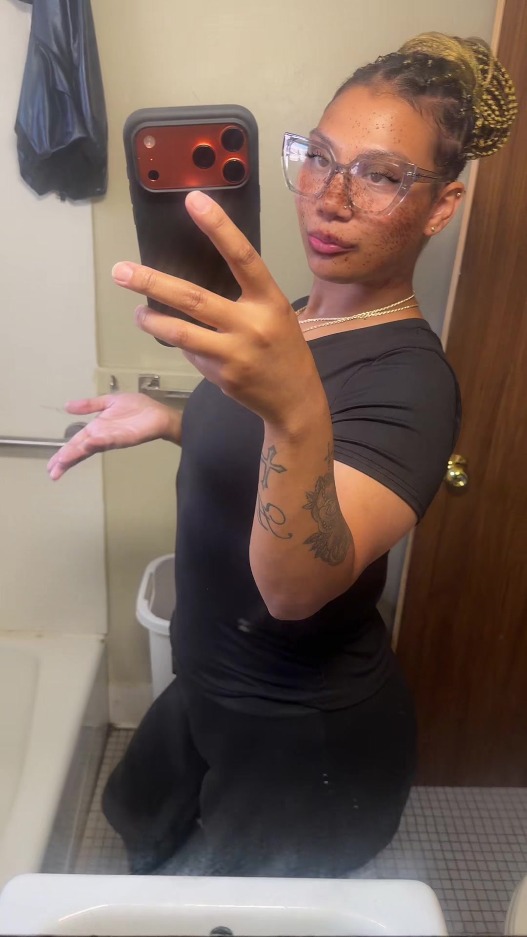 @Jasmine 🩷👩&zwj;❤️&zwj;💋&zwj;👩🏳️&zwj;🌈