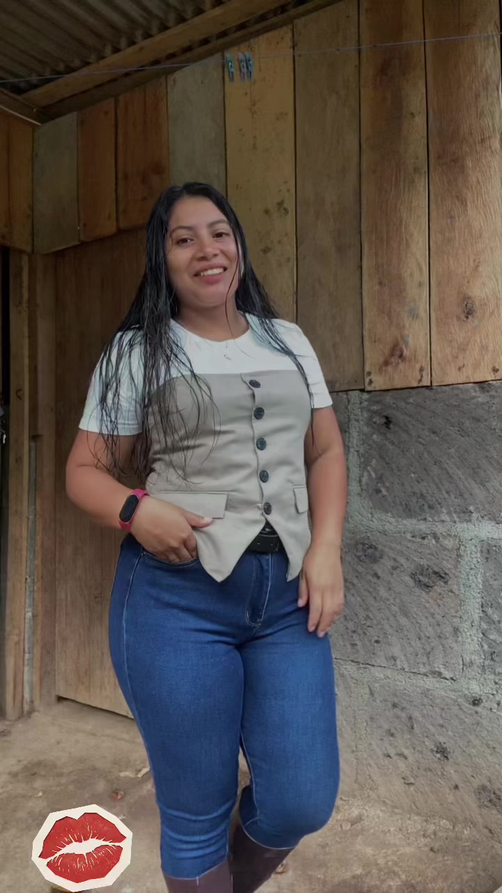@Anny👩🏽&zwj;🏫🦋