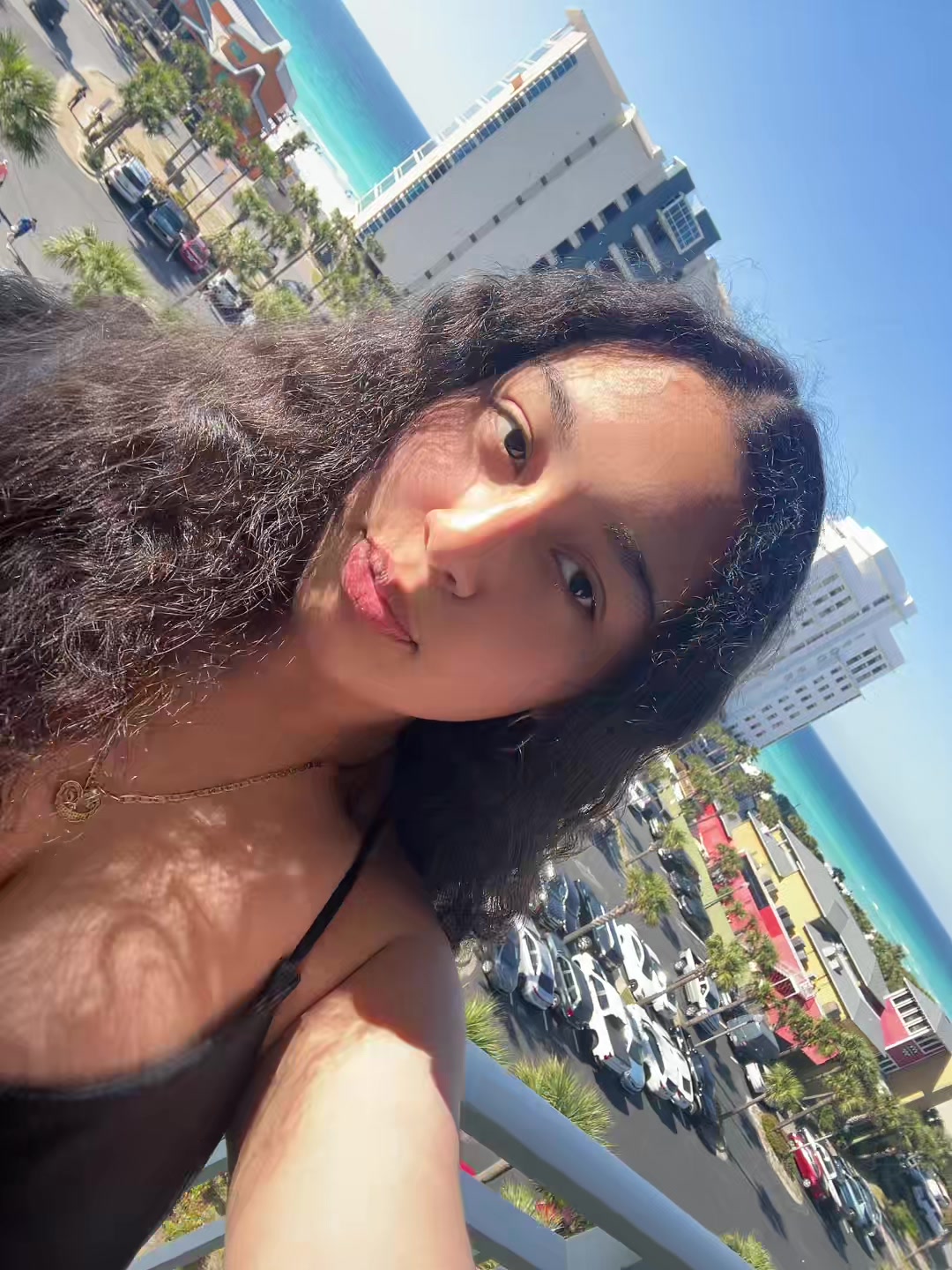 @Itz_trini