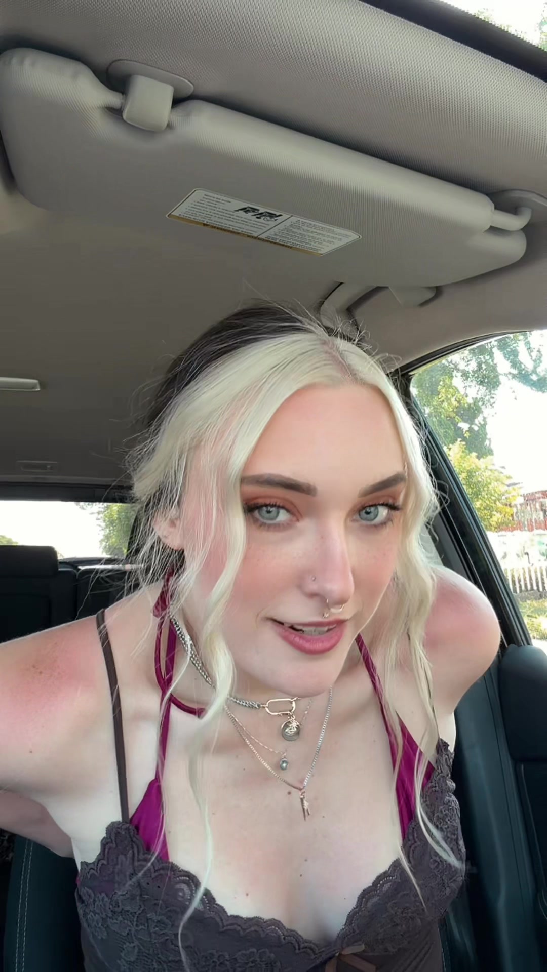 @laurelhoneyyy