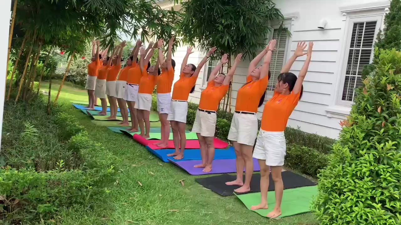 @Hoàng Thùy Yoga💯