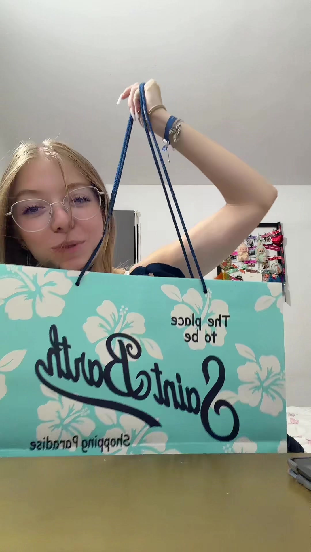 @ele🧸