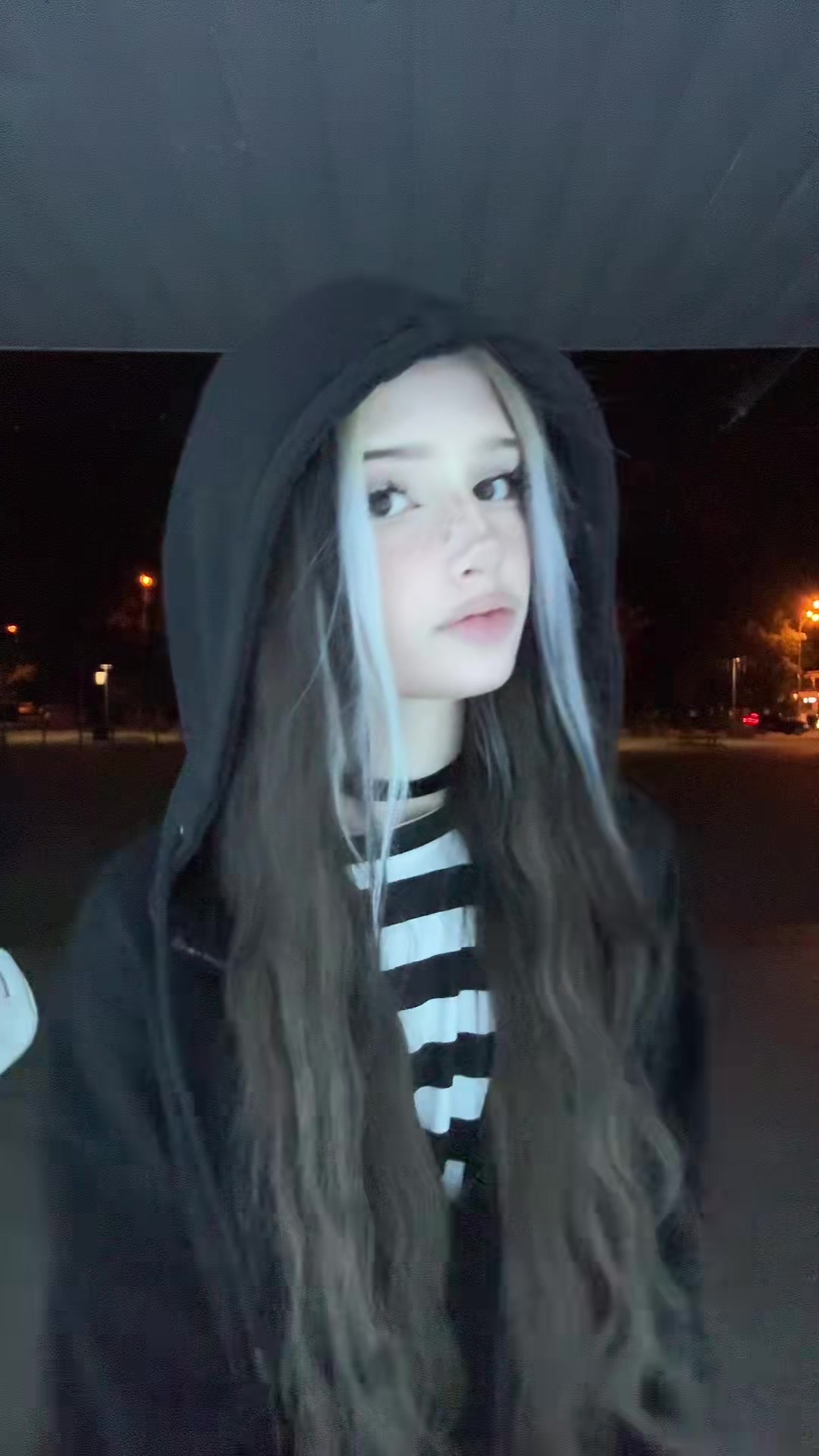 @Пчела