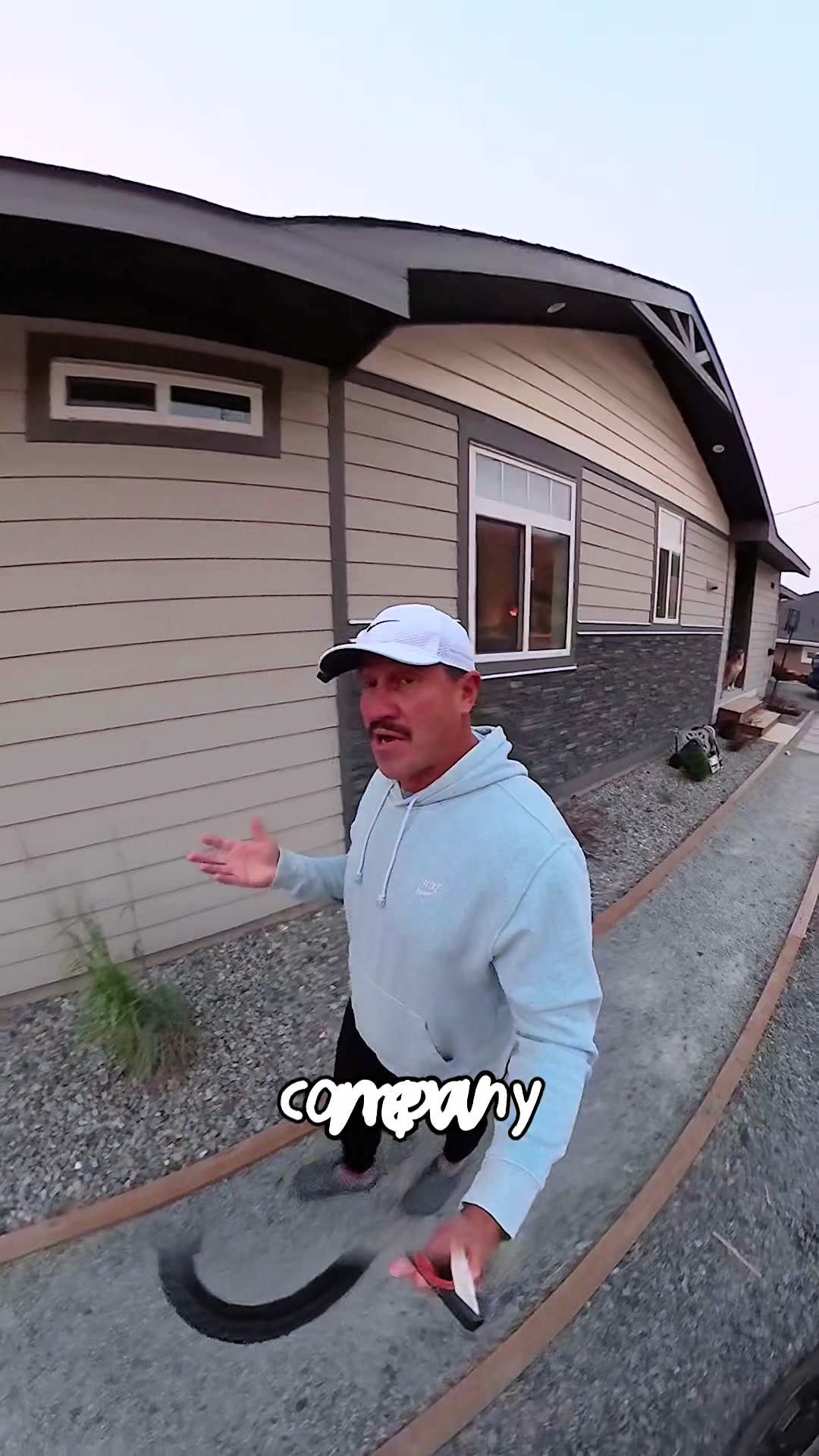 @hoganandcomedia