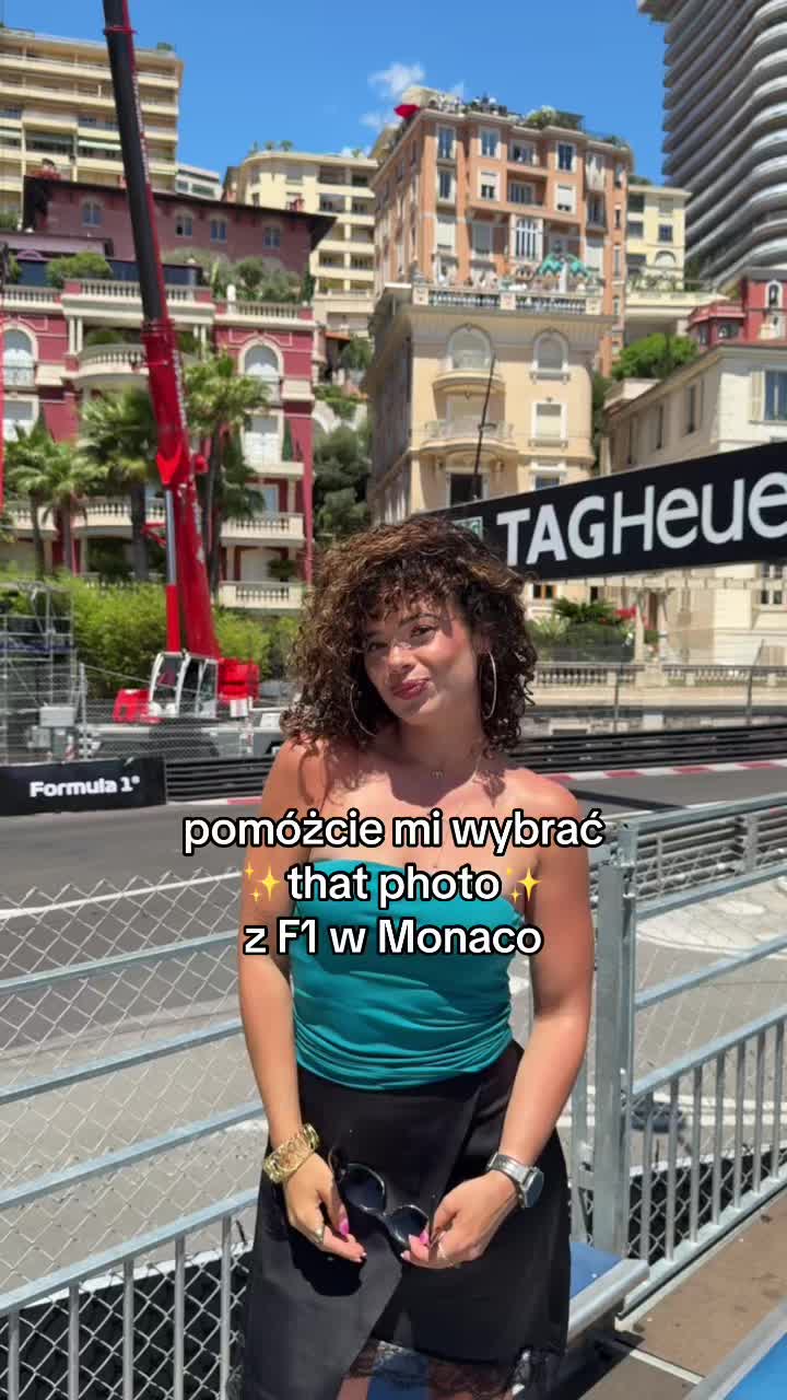 @CURLYBROWNIE• hair, GRWM •