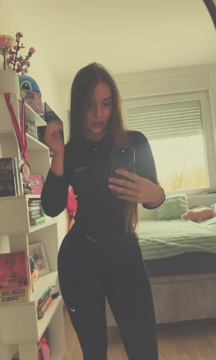 @🧸