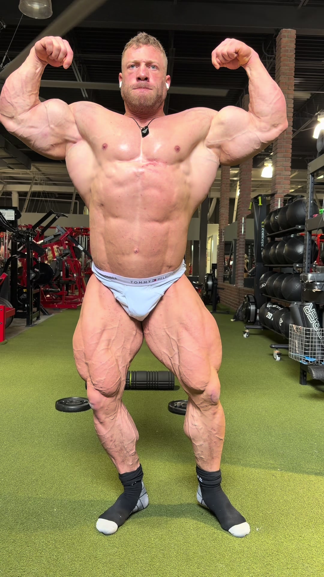 @Tim Budesheim IFBB Pro