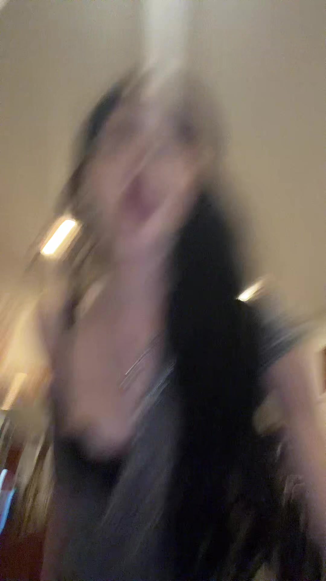 @chlöe
