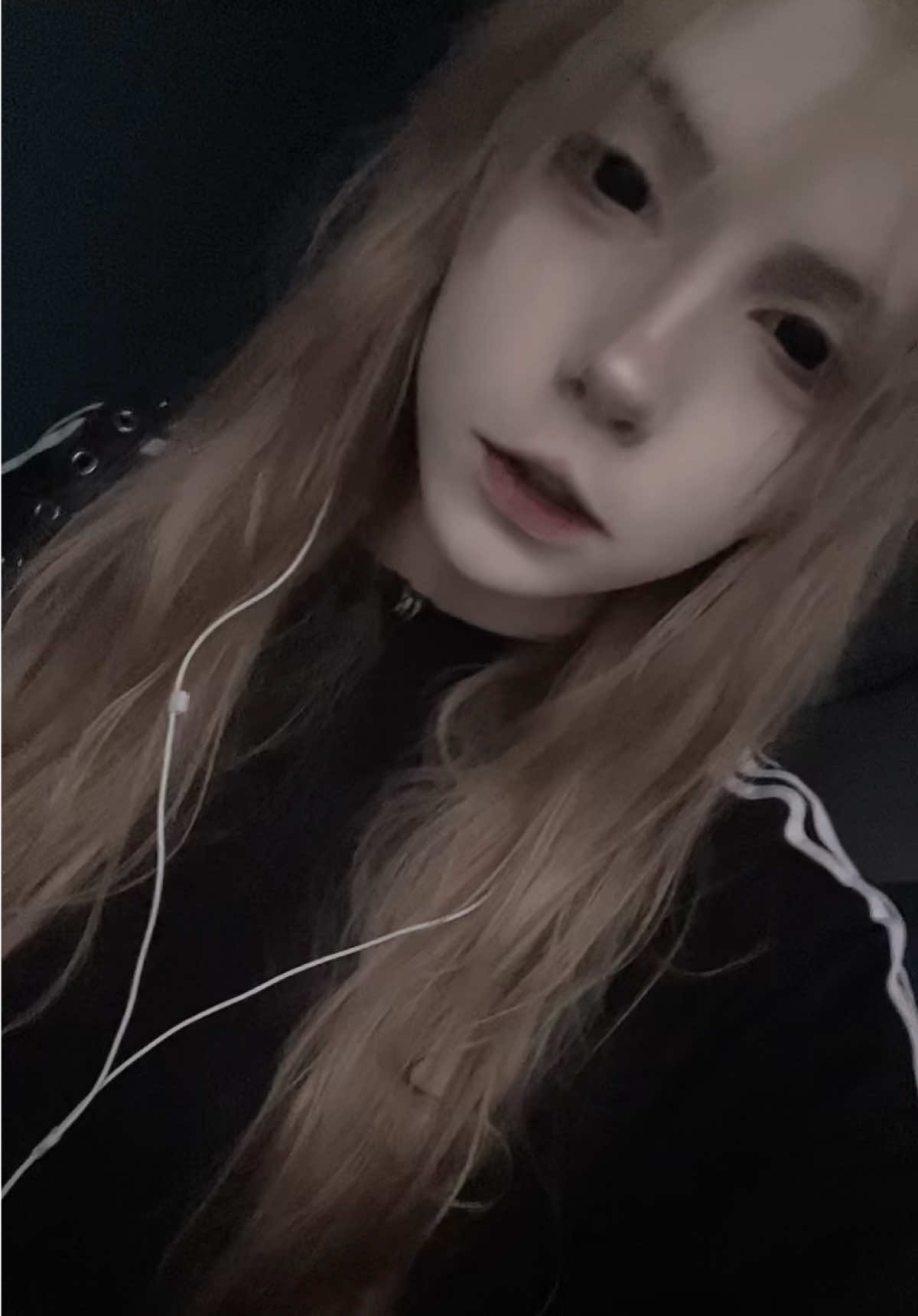 @꒰ა hikikomori ໒꒱ 𝟏𝟏:𝟏𝟏