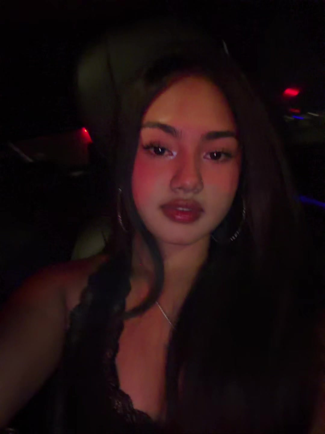 @AnnieFlores