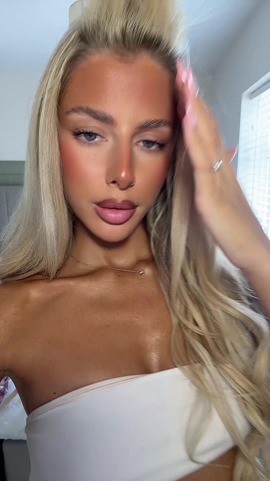 @miakirbz