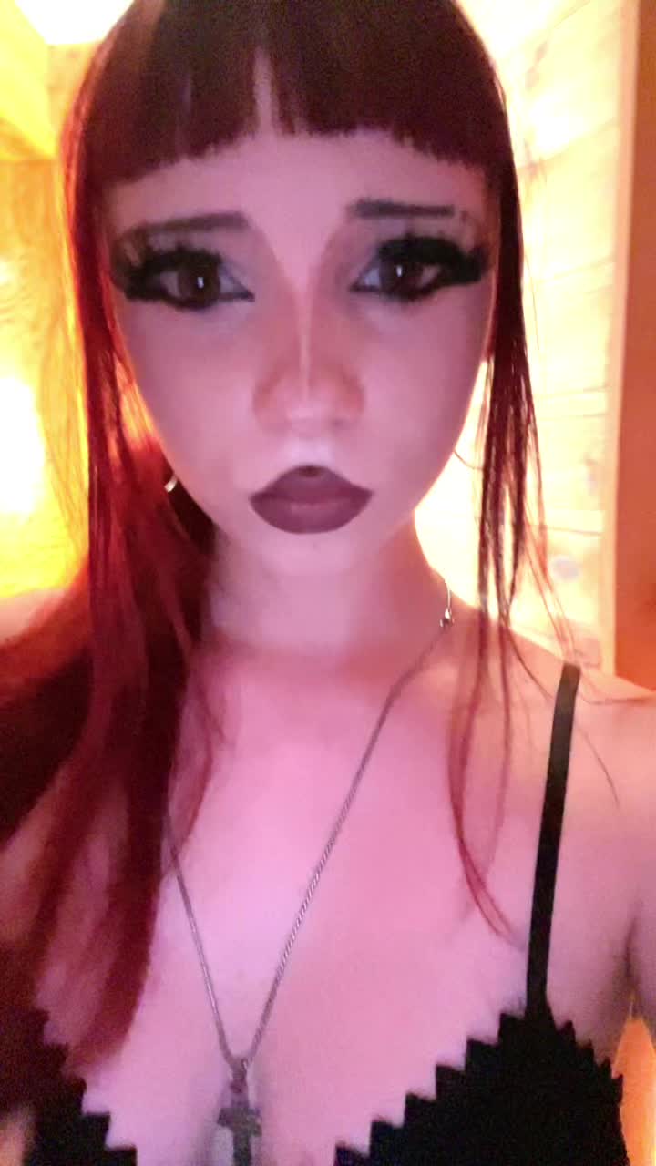 @♱