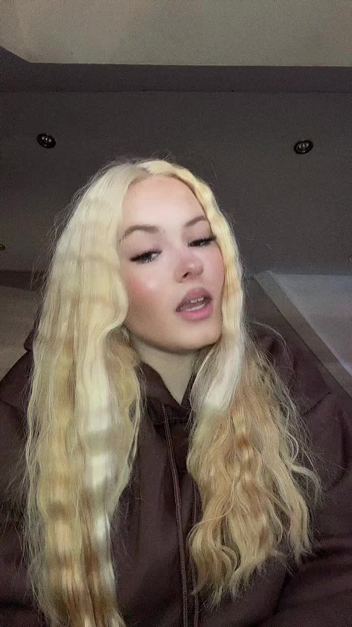 @therealelli