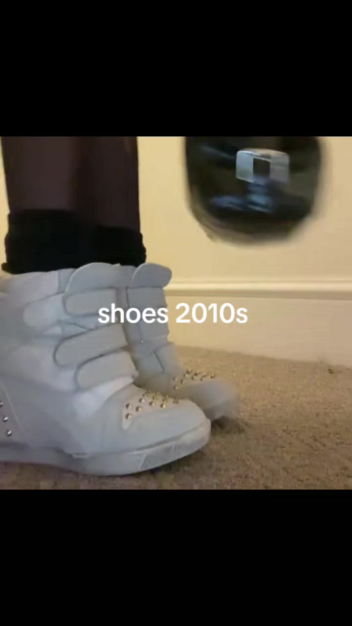 @eliana_xo