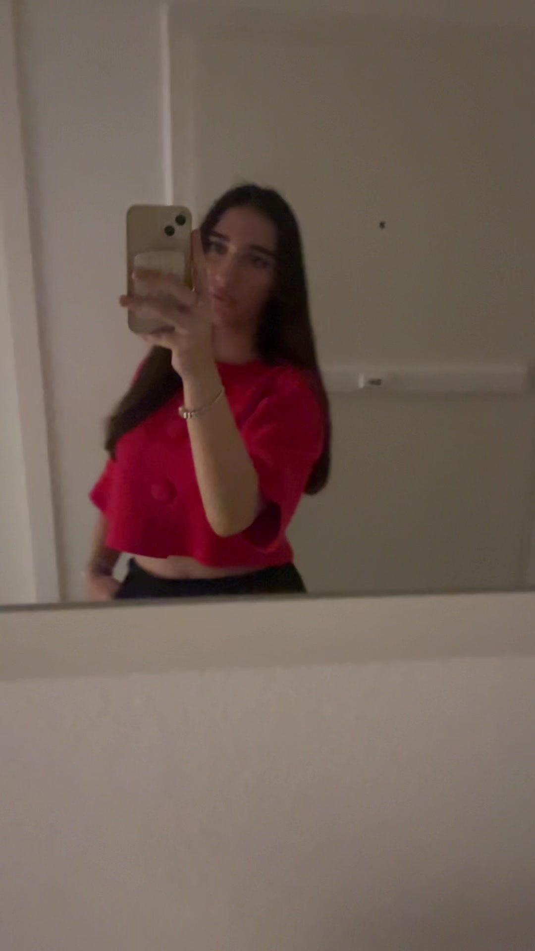 @sᴀʀᴀ