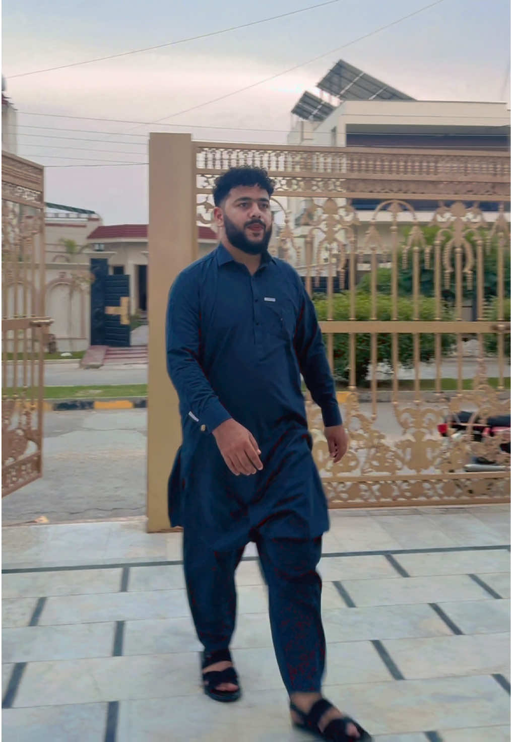@شاہ زیب ٹریڈرز لالیاں