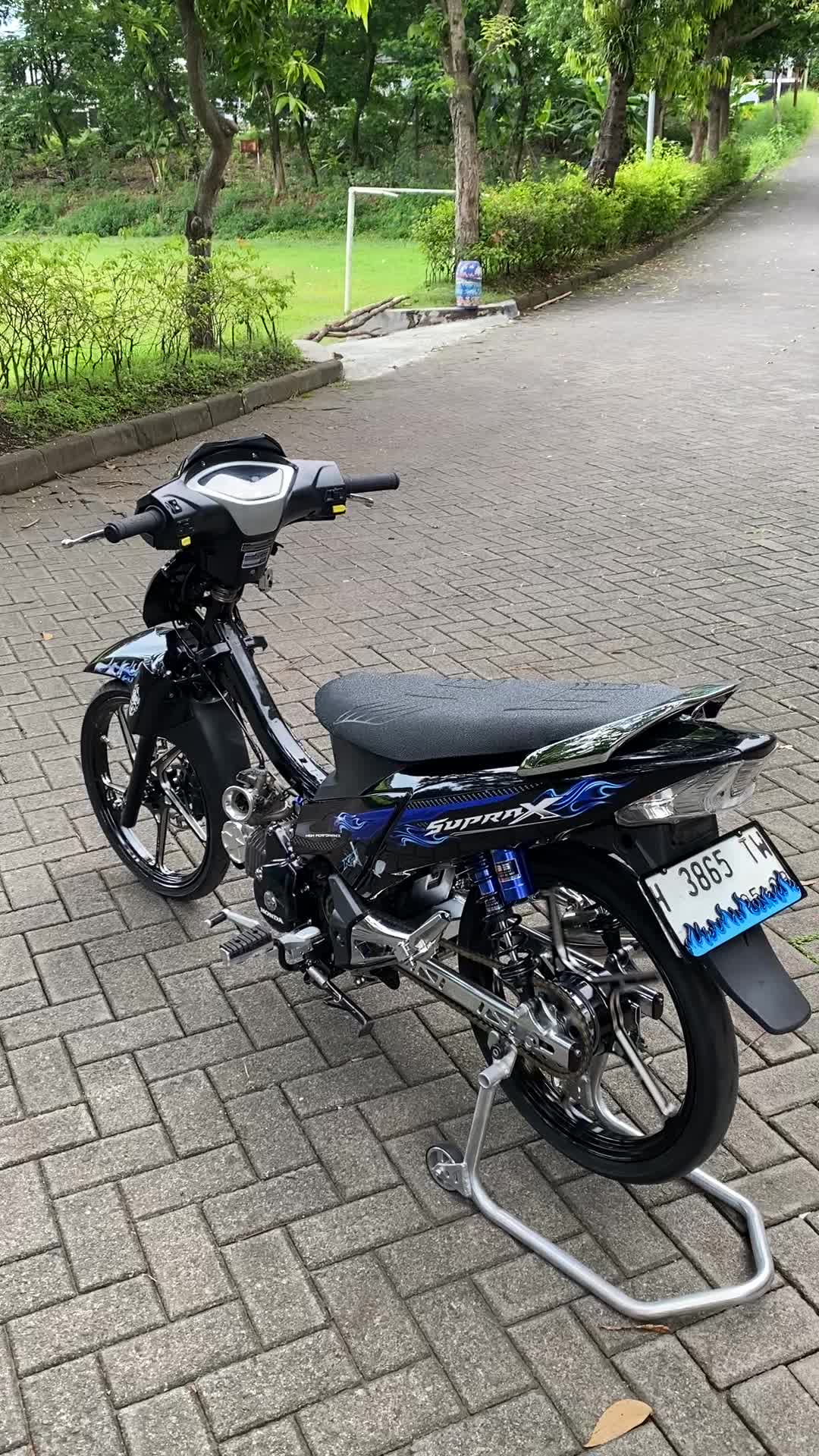 @Yogi Tri
