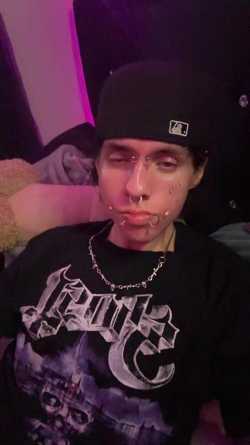 @Delululicious_