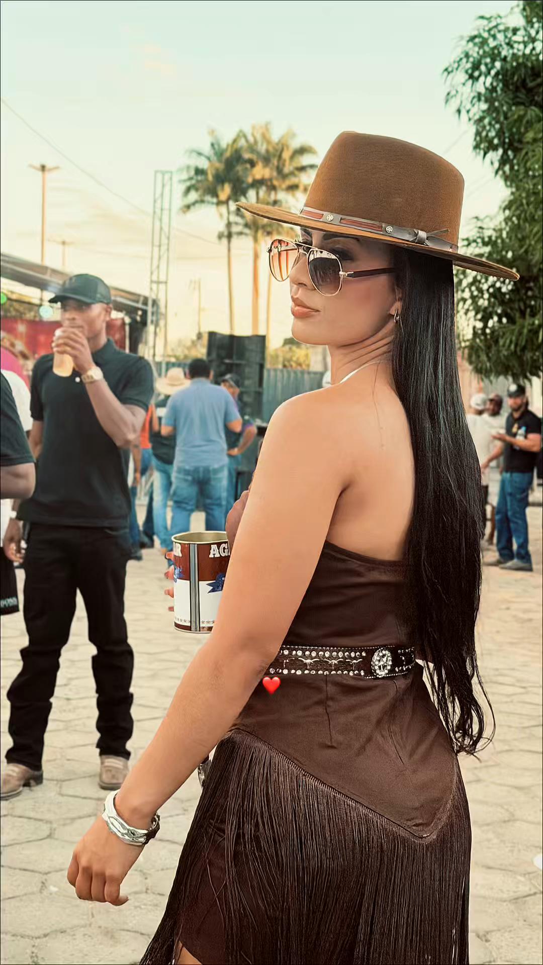 @Larissa Felix
