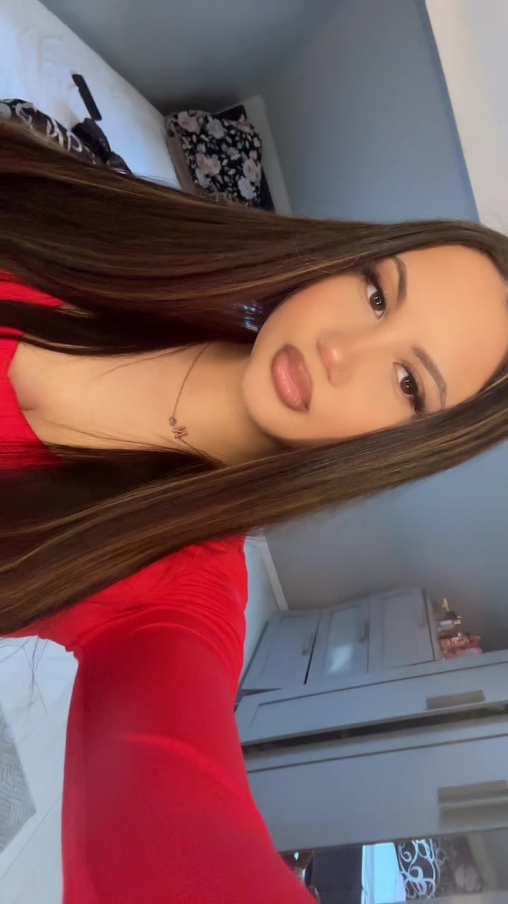 @Nazmije 🎎